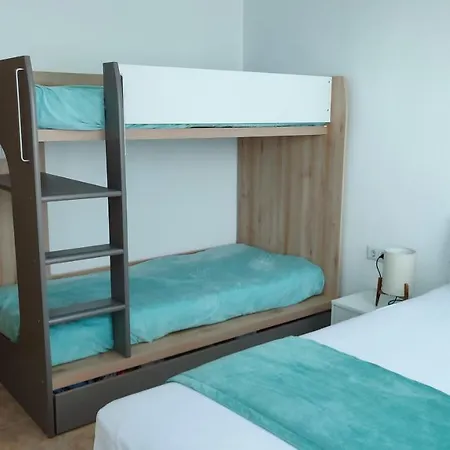 Апартаменты Cozy With Sea View And Free Parking *