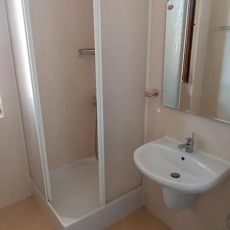 Cozy With Sea View And Free Parking Поморие