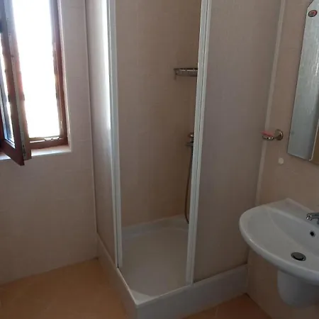 Cozy With Sea View And Free Parking *